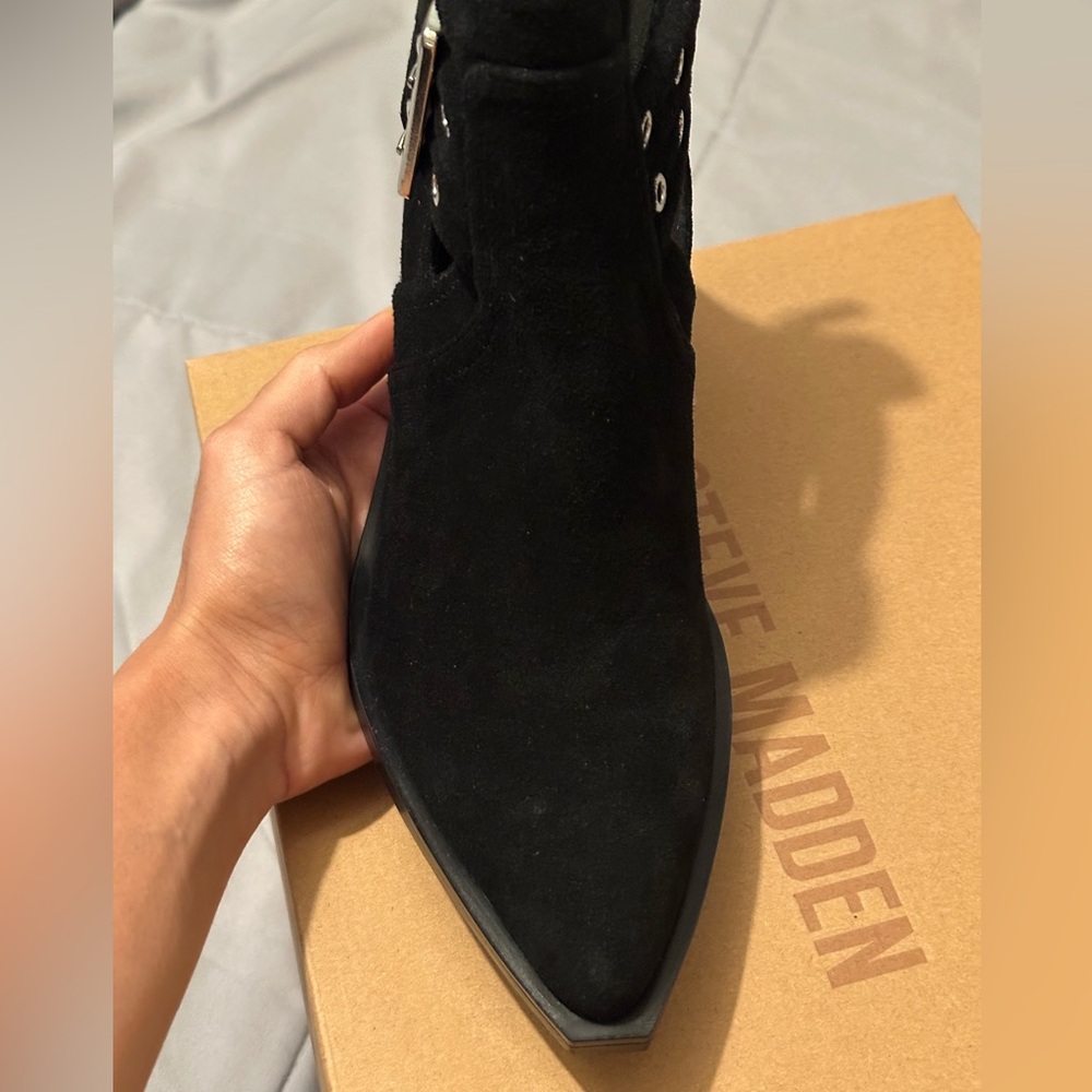 Steve Madden Black Ankle Boots with Metallic Buckles 7 - Picture 6 of 13
